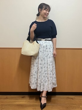 「index（インデックス）の【接触冷感】クールタッチラップスリーブニット《UVケア/洗濯機OK/XS～3L/9col》（ニット/セーター、ブルー系）」を使った、MAYUKIさん（レディース・156cm）の夏コーディネート