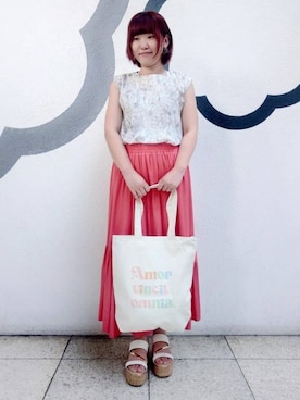 「ITS'DEMO（イッツデモ）の【手洗い可】花柄プリーツブラウス（シャツ/ブラウス、ホワイト系）」を使った、ちびすけさん（レディース・152cm）の夏コーディネート