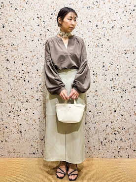 「アイテム（ショルダーバッグ、パープル系）」を使った、yoshimiさん（レディース・153cm）の春コーディネート