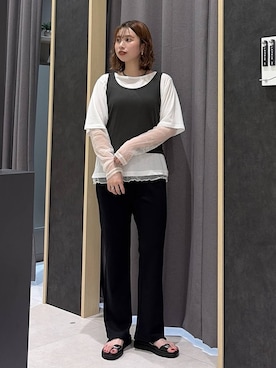 「LEPSIM（レプシィム）のメタルスライドサンダル　638914（サンダル、ブラック系）」を使った、rikaさん（レディース・164cm）の夏コーディネート