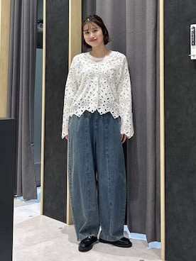 「LEPSIM（レプシィム）の総レースVブラウス　634339（Shirts、ホワイト系）」を使った、rikaさん（レディース・164cm）の春コーディネート