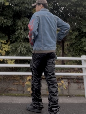 「アイテム（デニムジャケット）」を使った、kznrisdkさん（メンズ・173cm・20代）の冬コーディネート