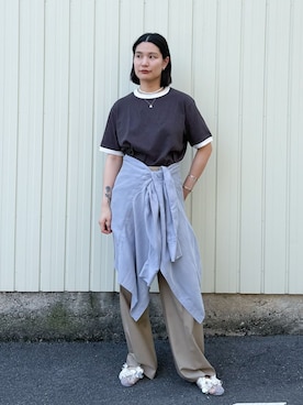 「CITYSHOP（シティーショップ）のLIGHT SLACKS パンツ（スラックス、ベージュ系）」を使った、YUIさん（レディース・164cm）の春コーディネート