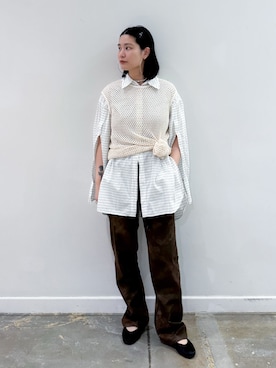 「SAYAKADAVIS（サヤカディヴィス）のSAYAKA DAVIS 別注 THE シャツ（シャツ/ブラウス、グリーン系）」を使った、YUIさん（レディース・164cm）の夏コーディネート