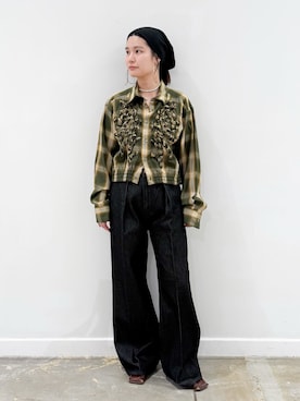 「Wrangler（ラングラー）のWRANGLER 別注 デニムパンツ（デニムパンツ、ブラック系）」を使った、YUIさん（レディース・164cm）の秋コーディネート