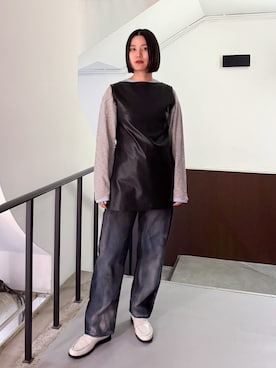 「CITYSHOP（シティーショップ）のFAUX LEATHER TOPS：ブラウス（シャツ/ブラウス、ブラック系）」を使った、YUIさん（レディース・164cm）の春コーディネート