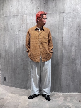 「JOURNAL STANDARD（ジャーナルスタンダード）のエイジング フェード 2タック スウェット パンツ（スウェットパンツ、グレー系）」を使った、NIBOさん（メンズ・175cm）の春コーディネート