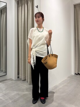 「かぐれ（カグレ）のエンブロイダリースカーフブラウス（シャツ/ブラウス、ホワイト系）」を使った、mahiru28さん（レディース・157cm）の秋コーディネート