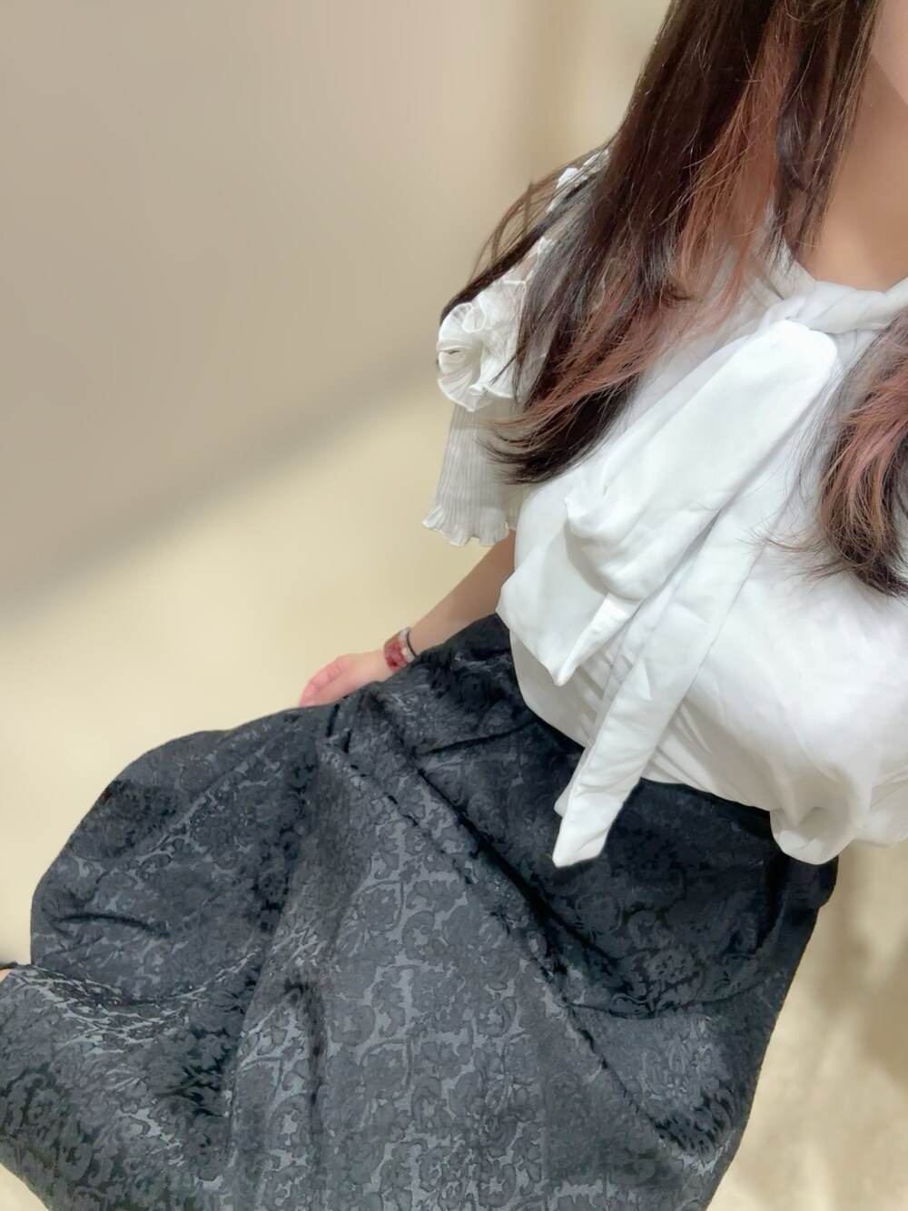 「大人女子、秋服準備はじめました、アプレジュール」｜「apres jourのアイテム（シャツ/ブラウス、ホワイト系）」を使った、Ayuさん（レディース・167cm）の夏コーディネートの1枚目の写真