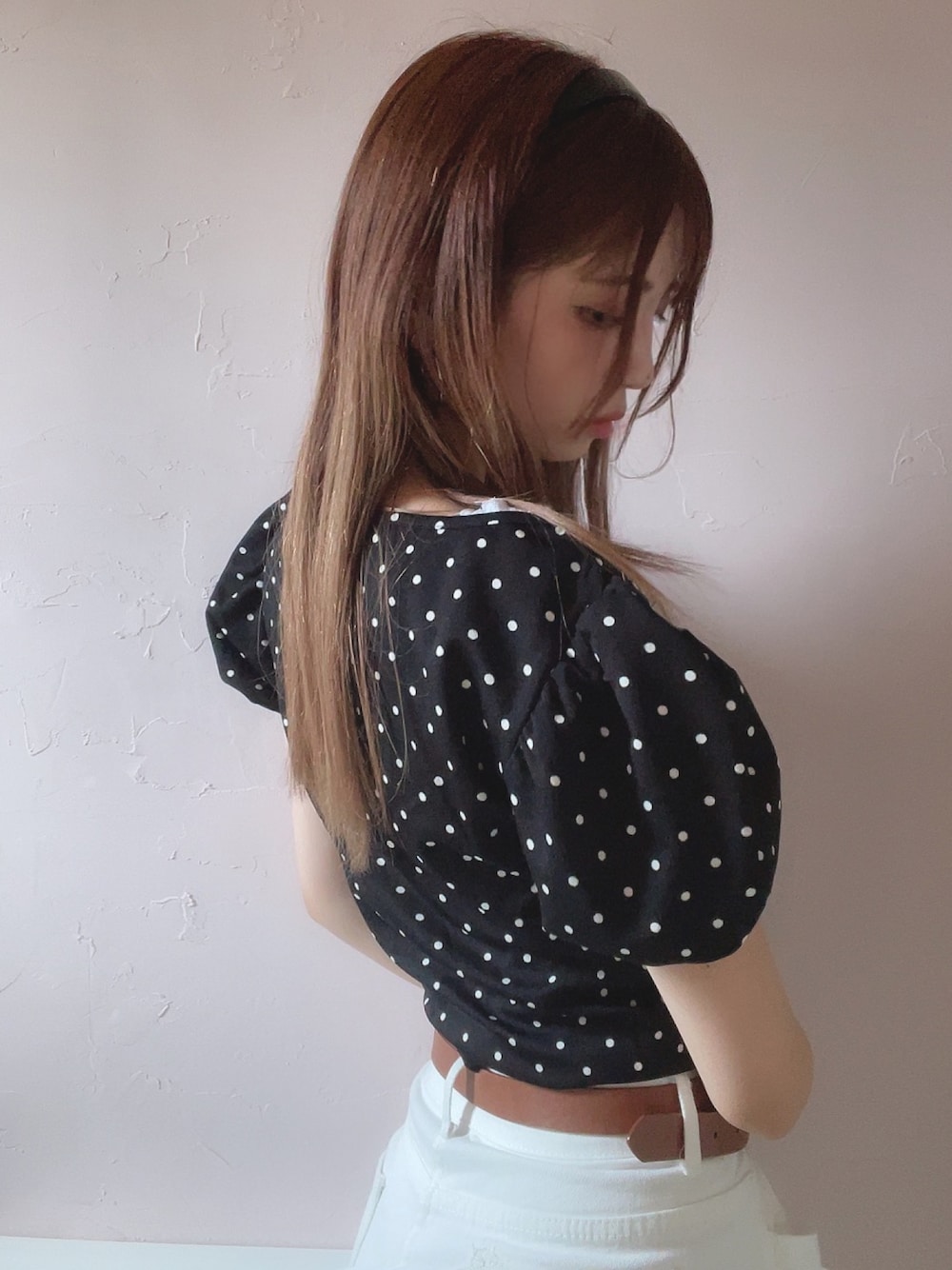 「パフスリーブ、カチューシャ、ガーリー」｜「SHEINのアイテム（Tシャツ/カットソー、ブラック系）」を使った、rinasuさん（レディース・163cm）の夏コーディネートの1枚目の写真
