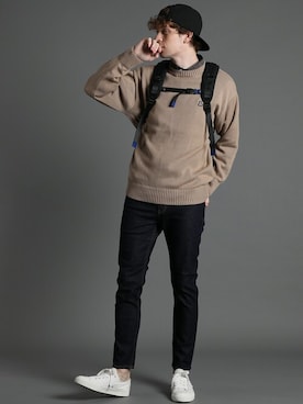 「アイテム（キャップ）」を使った、LANVIN en Bleu 本社さん（メンズ・185cm）の秋コーディネート