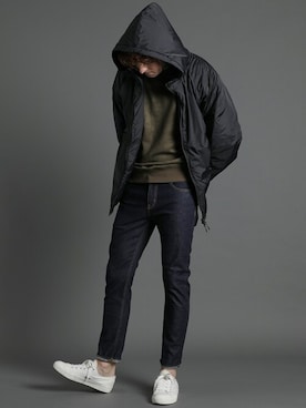 「テーパードデニム」｜「アイテム（ブルゾン）」を使った、LANVIN en Bleu 本社さん（メンズ・185cm）の秋コーディネート