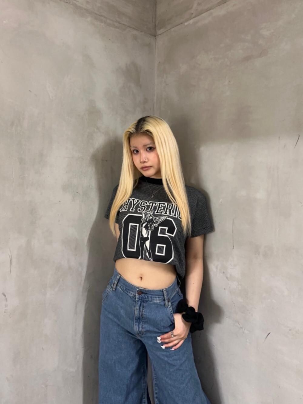 HYSTERIC GLAMOUR（ヒステリックグラマー）の「NUMBER 6 ショート丈T