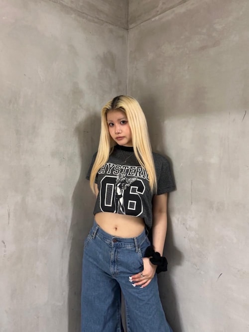 HYSTERIC GLAMOUR（ヒステリックグラマー）の「NUMBER 6 ショート丈T
