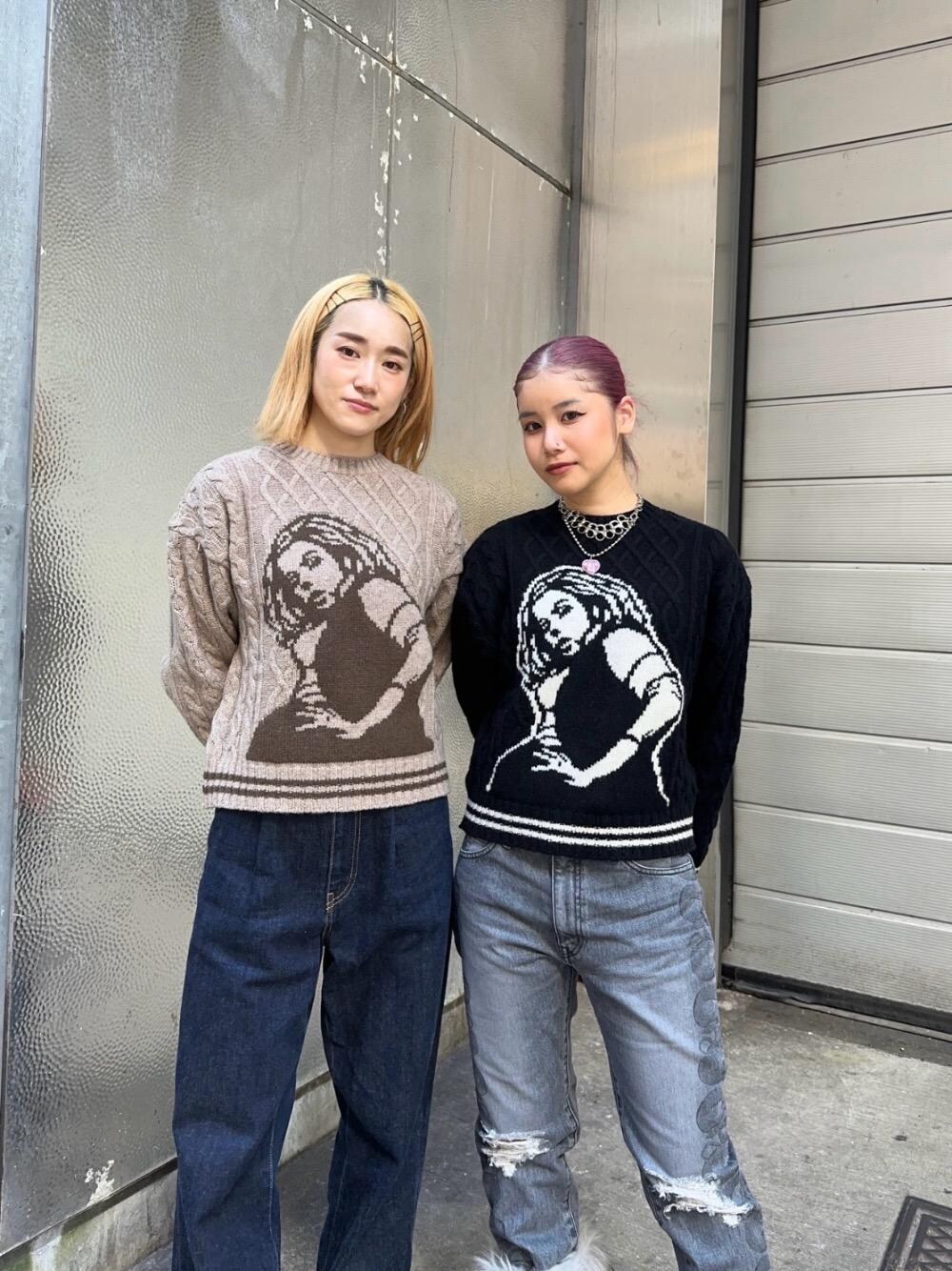 「ショート丈、シンプルコーデ、ラフコーデ、ヒステリックグラマー、秋コーデ、HYSTERIC GLAMOUR、ニット 」｜「HYSTERIC GLAMOURのVIXEN GIRLジャカード セーター（ニット/セーター、ブラック系）」を使った、★nana★さん（レディース・159cm）の冬コーディネートの1枚目の写真