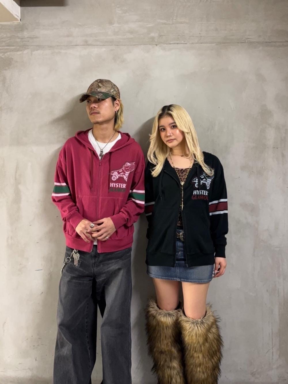 「パーカー、ストリート、ラフコーデ、バックプリント、ヒステリックグラマー、HYSTERIC GLAMOUR」｜「HYSTERIC GLAMOURのHYSTERIC ROLLERS パーカー（パーカー、ピンク系）」を使った、★nana★さん（レディース・159cm）の春コーディネートの1枚目の写真