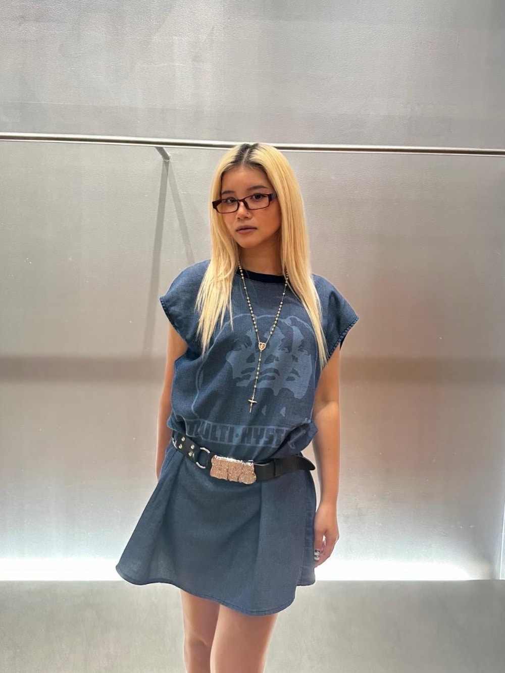 「タンクトップ、ヒステリックグラマー、HYSTERIC GLAMOUR、デニム 」｜「HYSTERIC GLAMOURのMULTIHYSTERIC WOMAN ワンピース（ワンピース、ブルー系）」を使った、★nana★さん（レディース・159cm）の春コーディネートの1枚目の写真