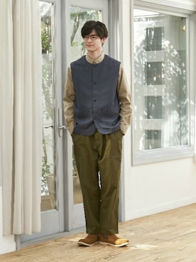 「アイテム（ベスト）」を使った、TOKYO_SHIRTSさん（メンズ・180cm）の春コーディネート