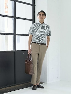 「アイテム（ビジネスシャツ）」を使った、TOKYO_SHIRTSさん（メンズ・180cm）の春コーディネート