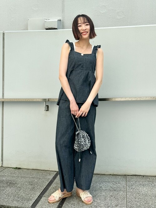 極美品✨siro de labonte ブルーデニム フリルトップス rienda | デニムベアトップス (ベアトップ ) |SHEL'TTER WEBSTORE