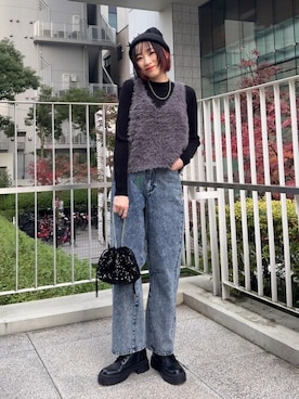 「SHOO・LA・RUE（シューラルー）のアイテム（ニットキャップ/ビーニー）」を使った、chikaさん（レディース・160cm）の冬コーディネート