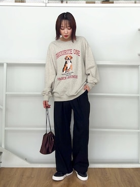 「SHOO・LA・RUE（シューラルー）のアイテム（スニーカー）」を使った、chikaさん（レディース・160cm）の秋コーディネート