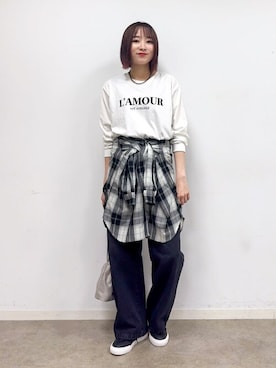 「SHOO・LA・RUE（シューラルー）のアイテム（スニーカー）」を使った、chikaさん（レディース・160cm）の秋コーディネート