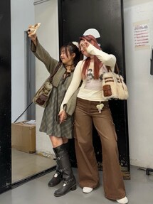 TINA：JOJUN（ティーナジョジュン）の「ベルト付き ロングブーツ TINA