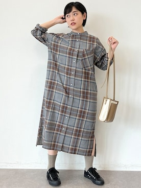 「チェックワンピース」｜「アイテム（シャツワンピース）」を使った、はなこさん（レディース・155cm）の夏コーディネート