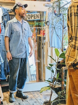 「Dickies（ディッキーズ）のアイテム（トップス）」を使った、ataco garageさん（メンズ・173cm）の夏コーディネート