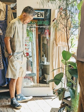 「--（--）のアイテム（チノパンツ）」を使った、ataco garageさん（メンズ・173cm）の夏コーディネート