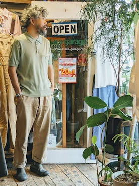 「--（--）のアイテム（トップス）」を使った、ataco garageさん（メンズ・173cm）の春コーディネート