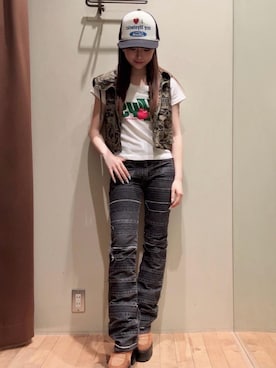 「HYSTERIC GLAMOUR（ヒステリックグラマー）のスクラッチフレアデニムパンツ（デニムパンツ、ブラック系）」を使った、 Nanakoさん（レディース・158cm）の春コーディネート