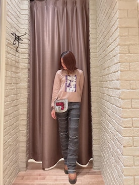 「HYSTERIC GLAMOUR（ヒステリックグラマー）のスクラッチフレアデニムパンツ（デニムパンツ、ブラック系）」を使った、 Nanakoさん（レディース・158cm）の秋コーディネート