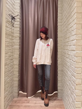 「HYSTERIC GLAMOUR（ヒステリックグラマー）のSNAKE LOOP スキニーデニムパンツ（デニムパンツ、ブラック系）」を使った、 Nanakoさん（レディース・158cm）の秋コーディネート