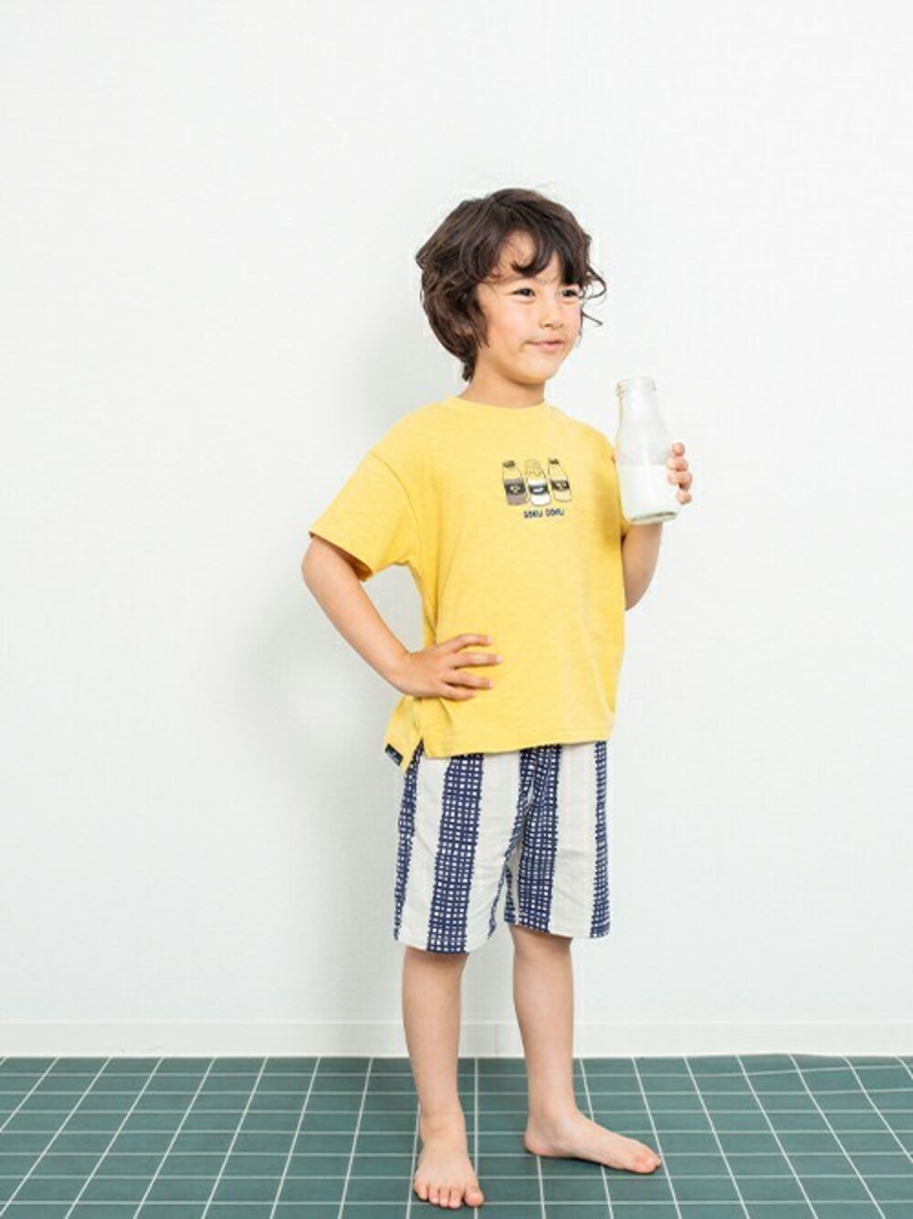 「カジュアル、子供服、キッズコーデ、男の子、夏コーデ、BREEZE、キッズファッション、ブリーズ、エフオーオンラインストア(F.O.Online Store)、F.O.Online Store」｜「BREEZEの4柄ハーフパンツ 5分丈（その他パンツ、ブルー系）」を使った、F.O.OnlineStoreさん（キッズ・110cm）の夏コーディネートの1枚目の写真