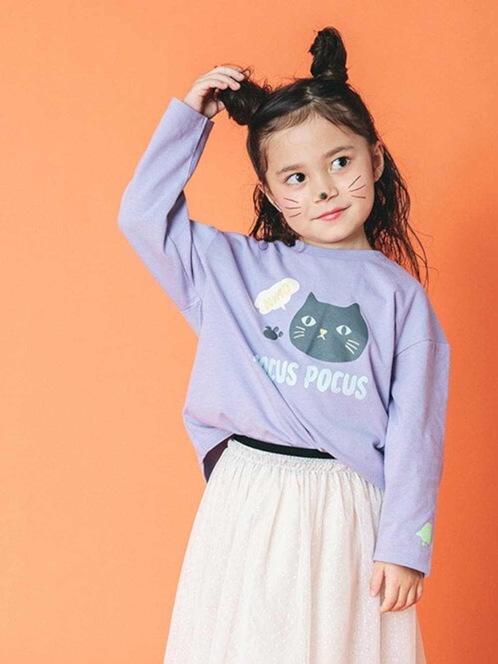 「halloween、ハロウィン、チュールスカート、プチプラ、パープル、女の子、BREEZE、秋コーデ、エフオーオンラインストア(F.O.Online Store)、F.O.Online Store」｜「BREEZEのハロウィン バラエティーTシャツ（Tシャツ/カットソー、パープル系）」を使った、F.O.OnlineStoreさん（キッズ・110cm）の秋コーディネートの1枚目の写真