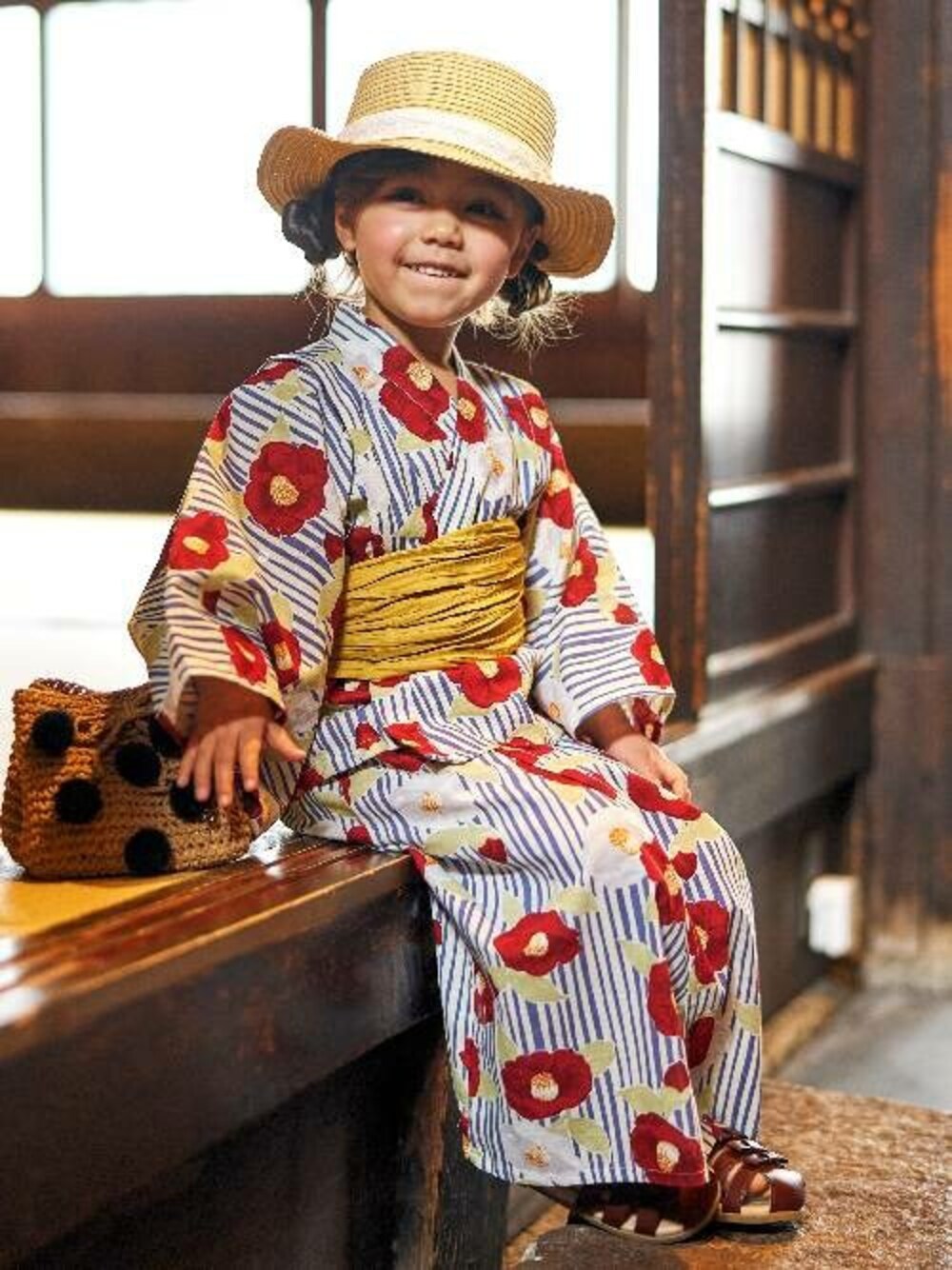 「ワンピース、総柄、浴衣、キッズコーデ、女の子、夏コーデ、アプレレクール、夏祭り、おしゃれさんと繋がりたい、エフオーオンラインストア(F.O.Online Store)」｜「apres les coursの【WEB先行予約】あぷれのはんなり浴衣（帯セット）（浴衣、レッド系）」を使った、F.O.OnlineStoreさん（キッズ・110cm）の春コーディネートの1枚目の写真