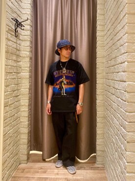 KEEP ON CHILLIN' Tシャツを使った人気ファッションコーディネート - WEAR