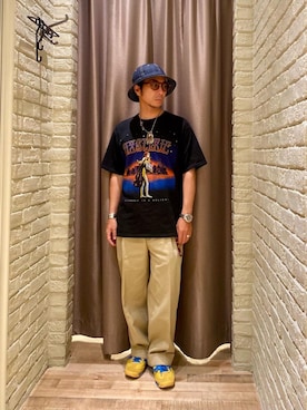 KEEP ON CHILLIN' Tシャツを使った人気ファッションコーディネート - WEAR