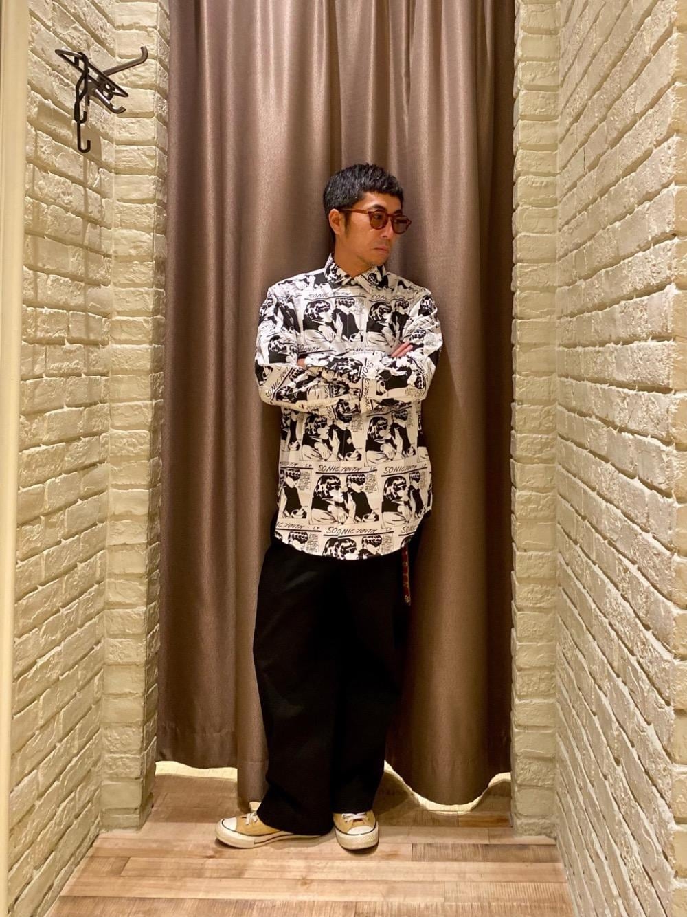 SONIC YOUTH/GOO SCRATCH柄 レギュラーカラーシャツを使ったメンズ人気