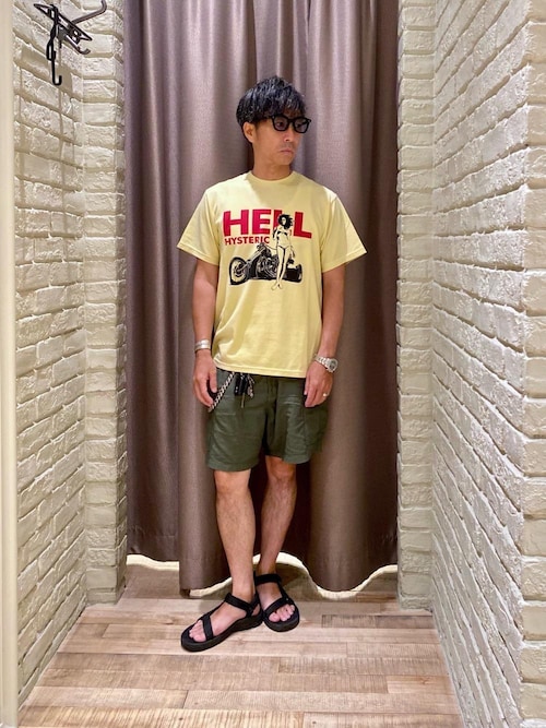 カーゴショーツ