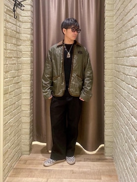 「HYSTERIC GLAMOUR（ヒステリックグラマー）の1タック ワイドチノパンツ（チノパンツ、ブラック系）」を使った、HAMAさん（メンズ・163cm）の春コーディネート