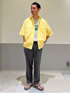 「SHIPS any（シップス エニィ）のアイテム（スラックス）」を使った、遠藤さん（メンズ・175cm）の夏コーディネート