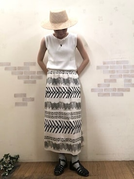 「human woman（ヒューマンウーマン）の◆ジグザグノースリーブカットソー（タンクトップ、ホワイト系）」を使った、mayumiさん（レディース・160cm）の夏コーディネート