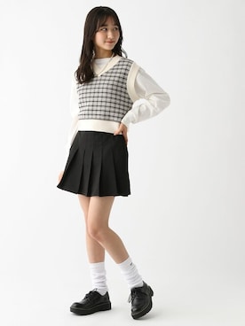 「repipi armario（レピピ アルマリオ）のアイテム」を使った、repipi_armarioさん（キッズ・160cm）の春コーディネート