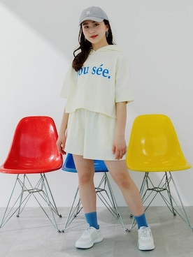 「学校」｜「アイテム（スウェット）」を使った、repipi_armarioさん（キッズ・155cm）の春コーディネート