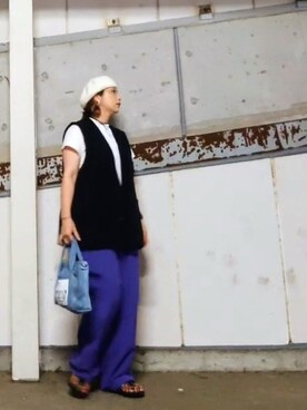 本を使った人気ファッションコーディネート Wear