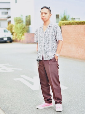 「アイテム（デジタル腕時計）」を使った、おまめくんさん（メンズ・171cm）の秋コーディネート