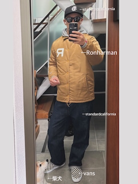 「アイテム（スリッポン）」を使った、RonCalifさん（メンズ・174cm）の秋コーディネート